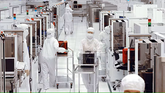 Chip Fab Supply Chain Delays What's delaying new chip fabs to reinforce the supply chain?