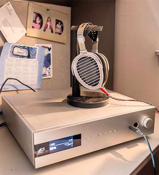 dCS Bartok DAC / HeadAmp For Headphones And Stereo Systems Review