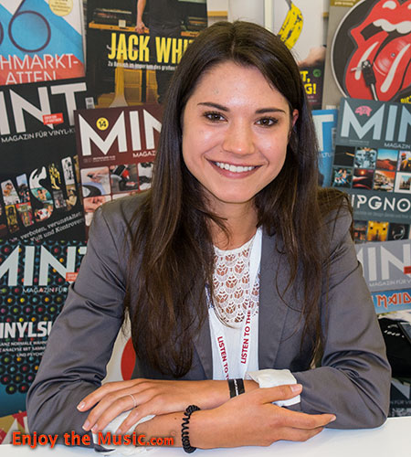 Showgirls: We Honor The Hard-Working Ladies At HIGH END 2018