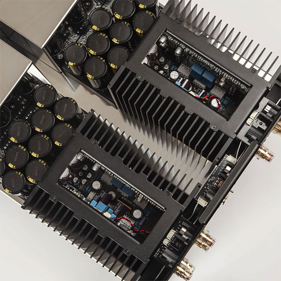 Electrocompaniet AW800M Amplifier, EC 5 Preamplifier, EMC1-MKV CD Player, And ECM1-MKII Music Streamer / Hi-Res DAC Connected To  Audio Verdande Loudspeakers Assessment Review