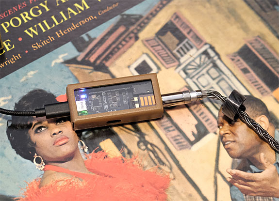 Questyle M15 In-Line USB DAC / Headphone Amplifier Review