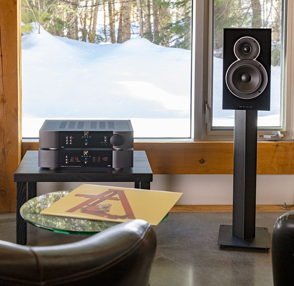 Simaudio MOON 250i v2 Integrated Amplifier Review